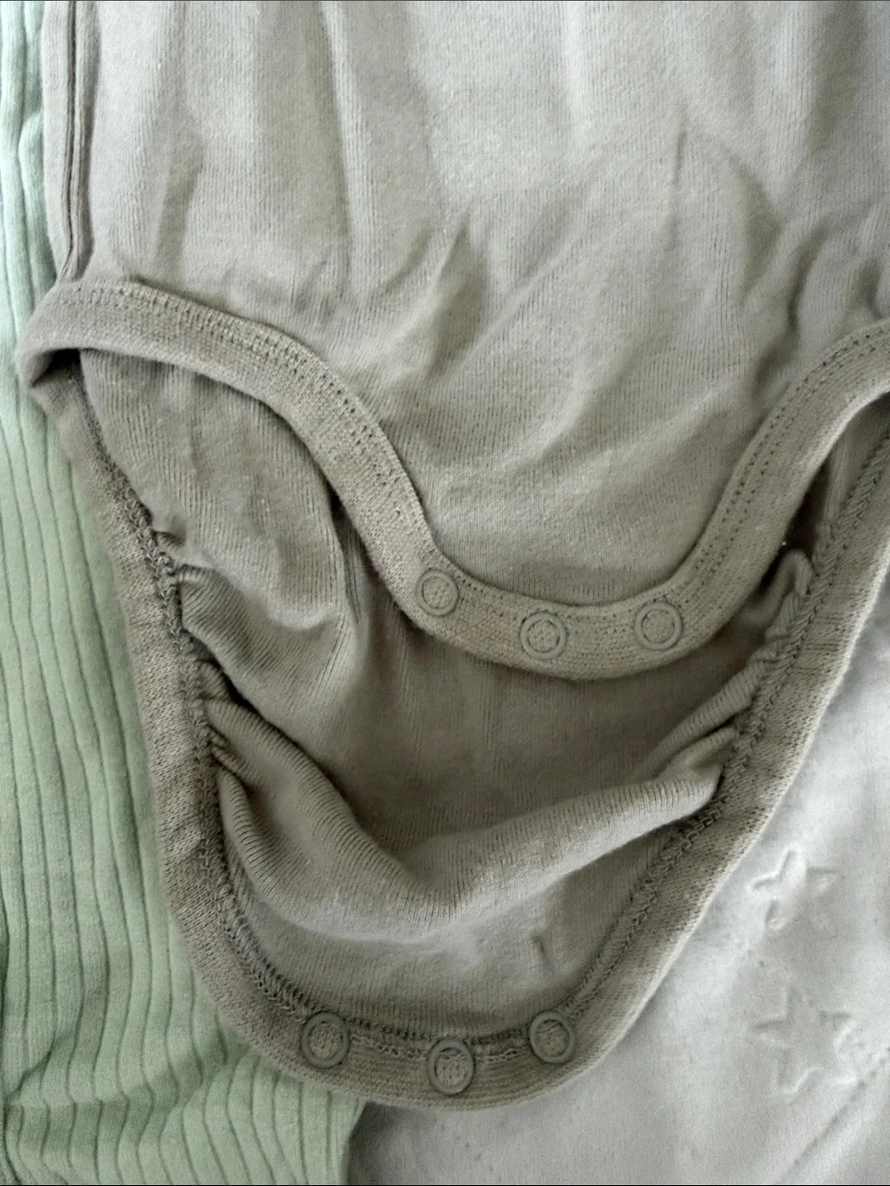 Kids Long-Sleeve One-Piece Set in Sage Green and Taupe 9-12 months